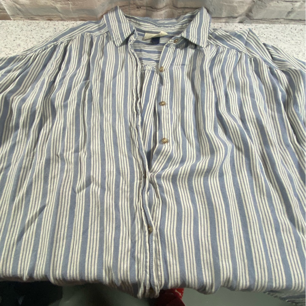 Universal Threat button up